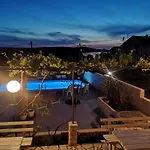 Apartament Casa Surya - With Sea View And Swimming Pool Barbat na Rabu