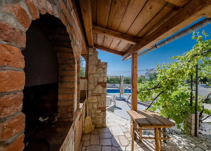 Casa Surya - With Sea View And Swimming Pool