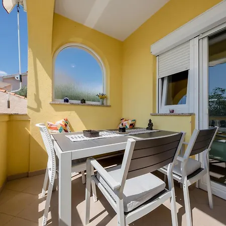 Casa Surya - With Sea View And Swimming Pool