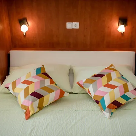 Casa Surya - With Sea View And Swimming Pool Barbat na Rabu