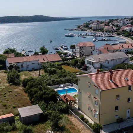 Casa Surya - With Sea View And Swimming Pool Apartment Barbat na Rabu