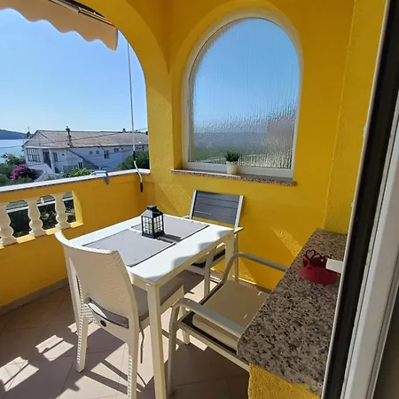 Casa Surya - With Sea View And Swimming Pool Apartment Barbat na Rabu