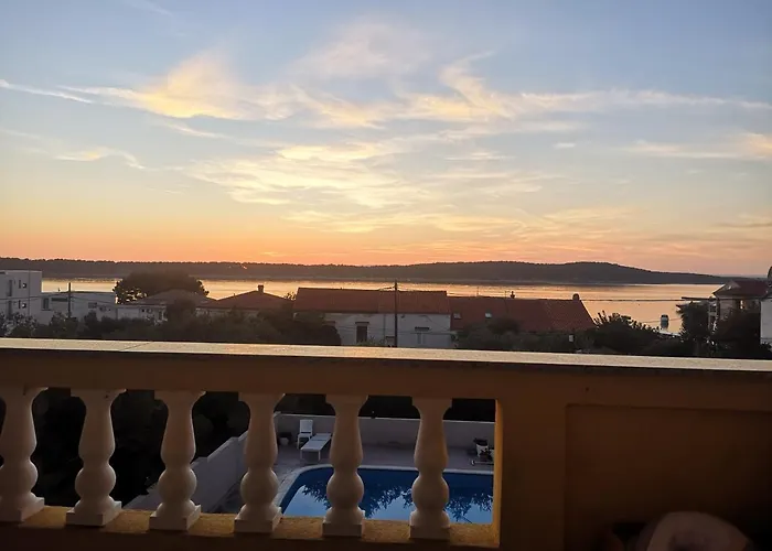 Casa Surya - With Sea View And Swimming Pool 아파트 *