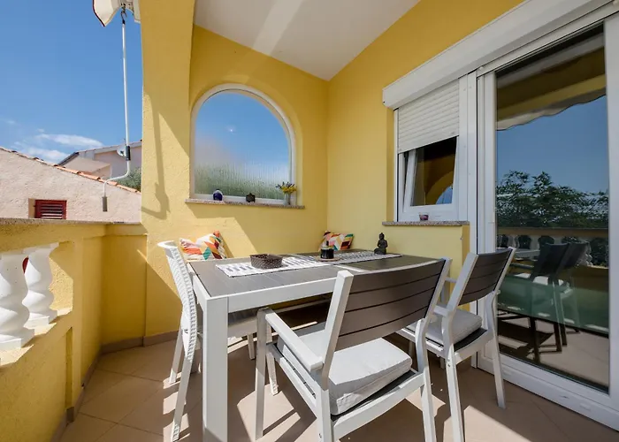 Casa Surya - With Sea View And Swimming Pool