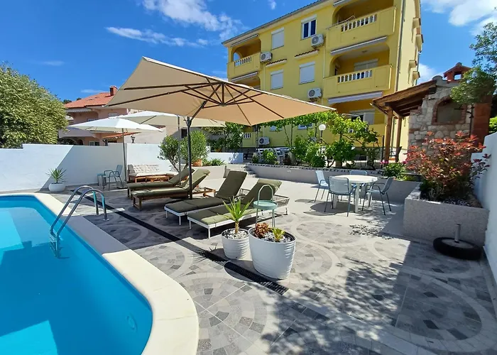Casa Surya - With Sea View And Swimming Pool